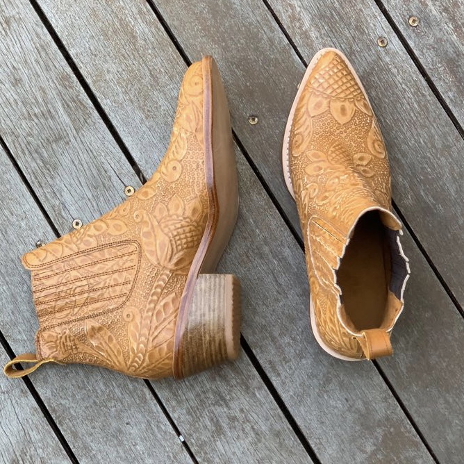 tan boho boots