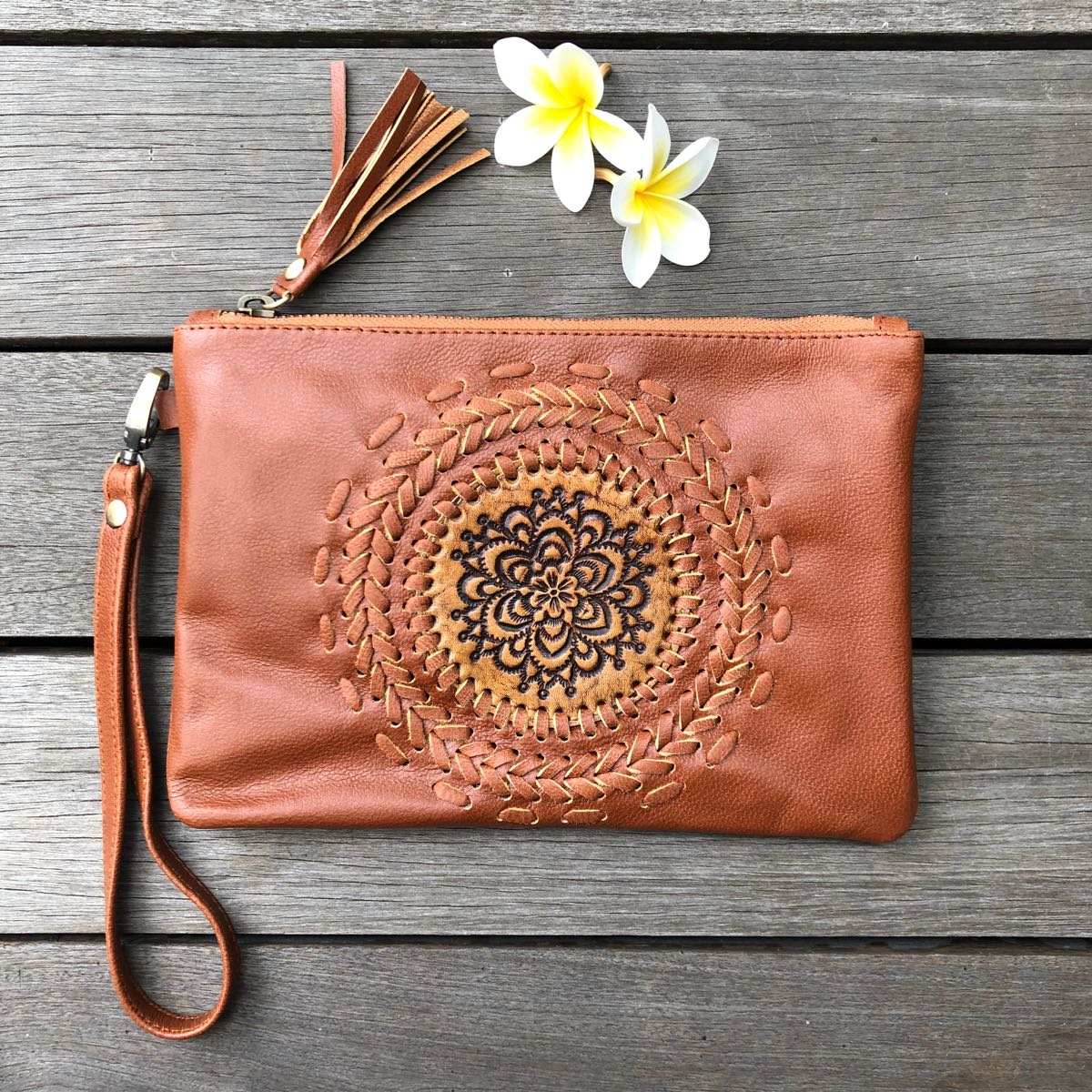 HAND TOOLED FLOWER CLUTCH Shoe Shu