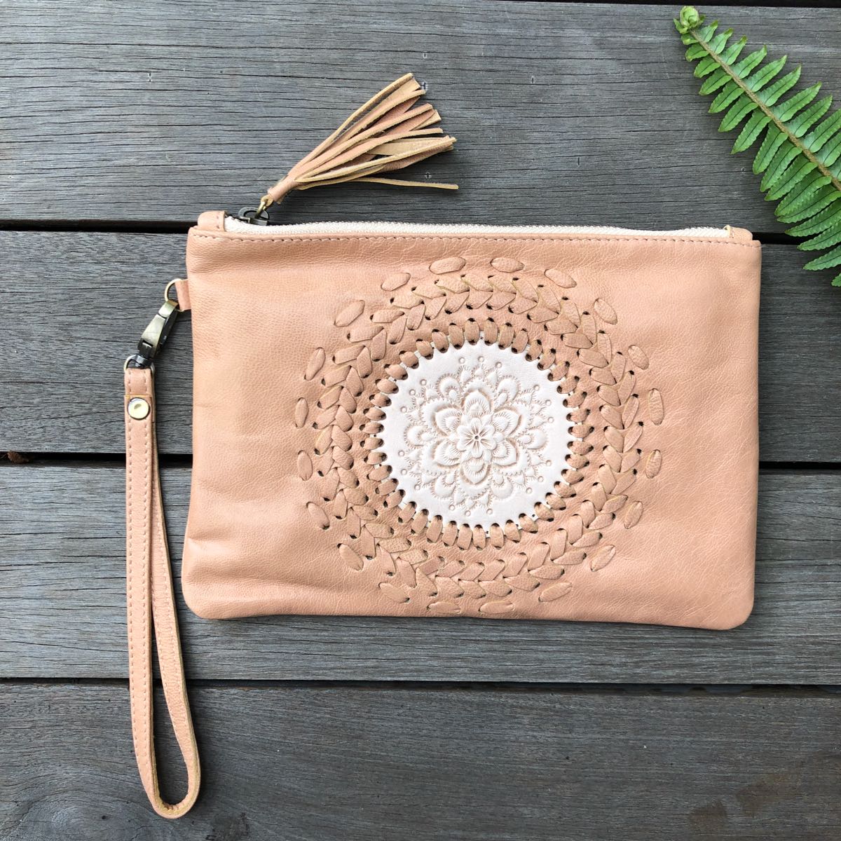 HAND TOOLED FLOWER CLUTCH Shoe Shu