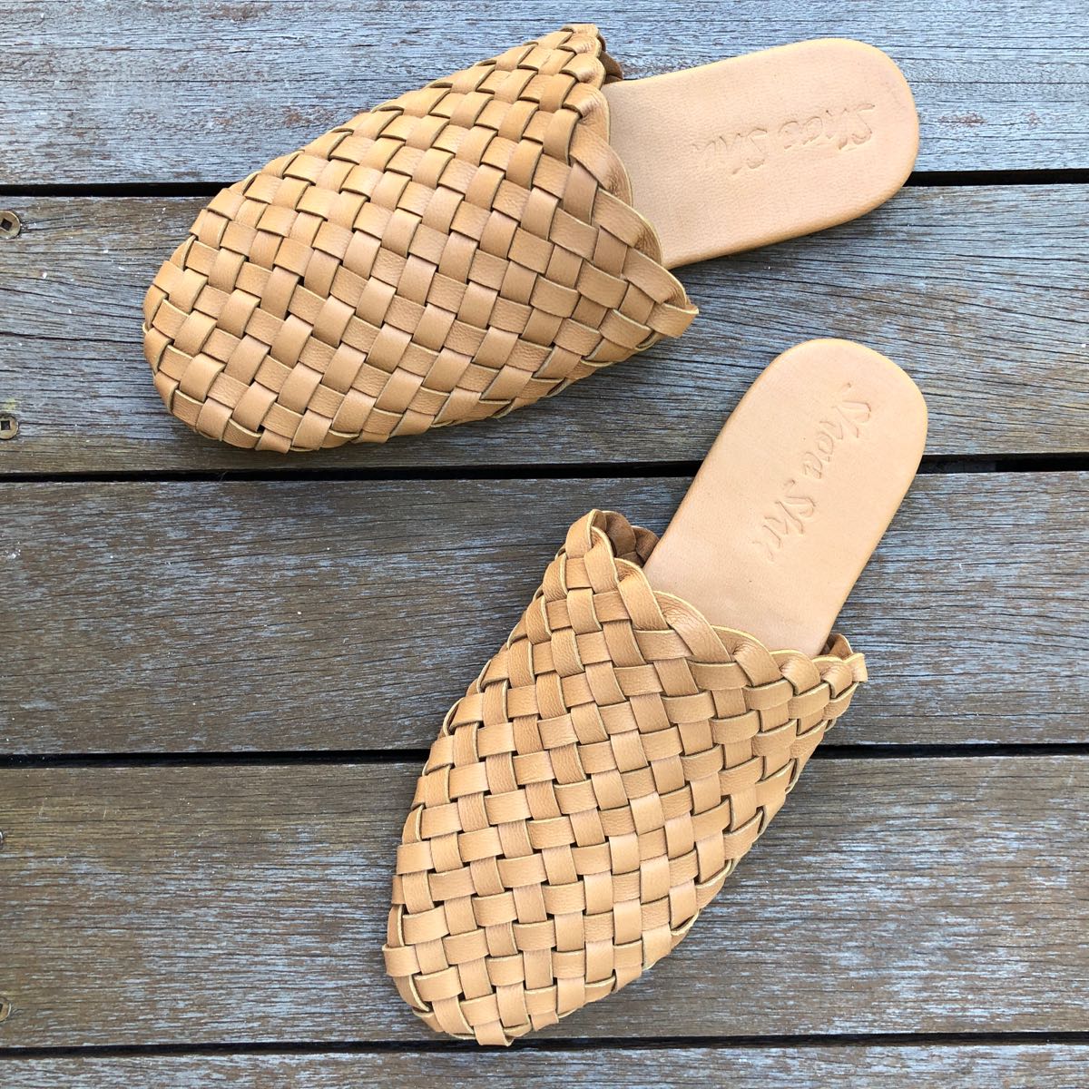 woven slides tan